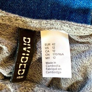 DIVIDED Casual Dress with slit